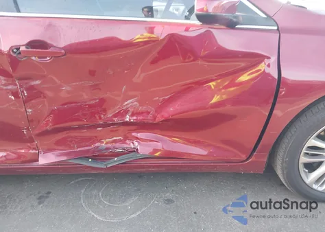 2015 Toyota Camry Se z USA, uszkodzony, nr VIN 4T1BF1FK3FU986644